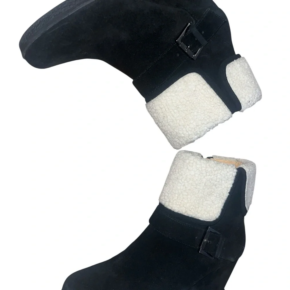 Isaac Mizrahi Black and Cream Winter Boots